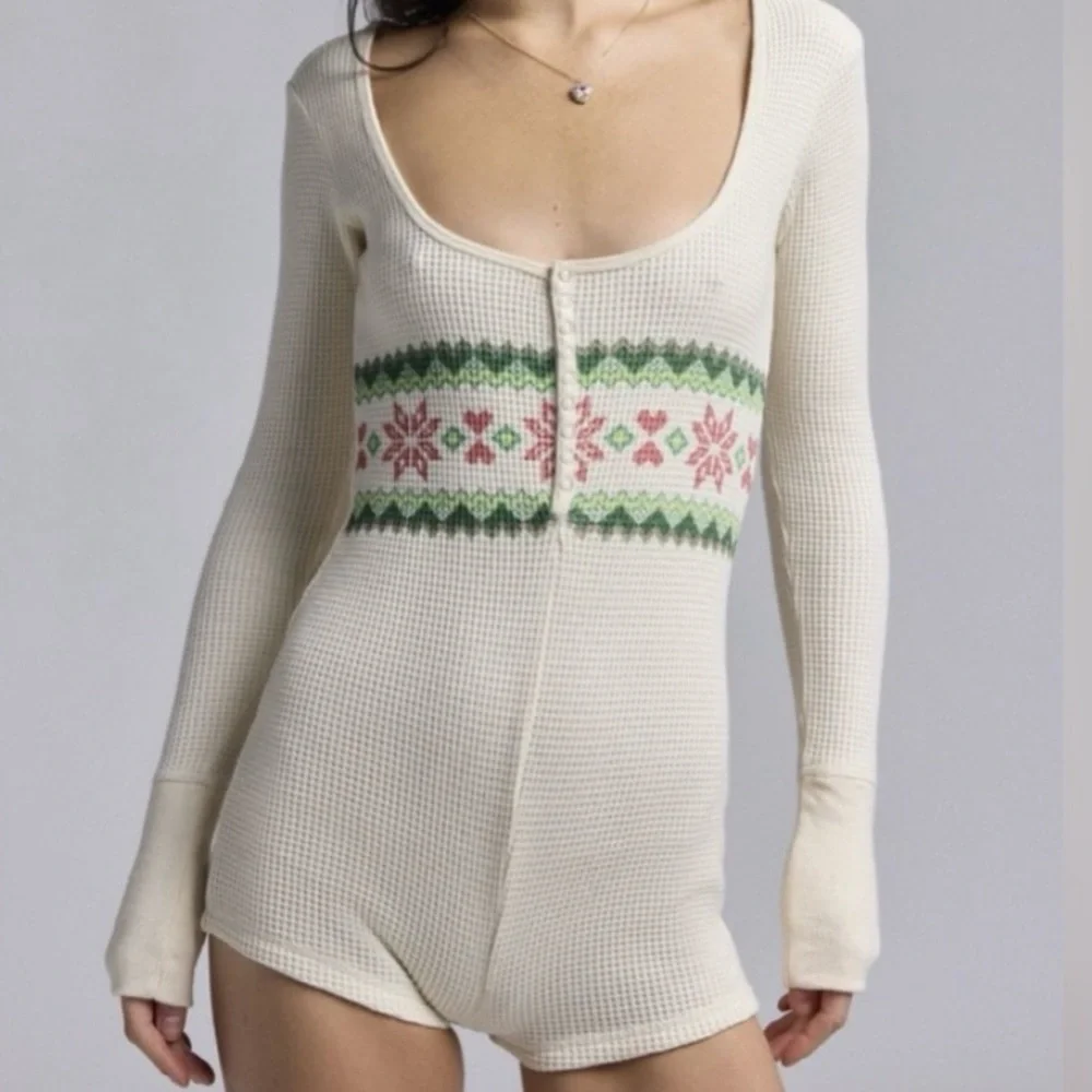 🟠NWT OUT FROM UNDER by URBAN OUTFITTERS Lounge Waffle Knit Fairisle Romper Cream